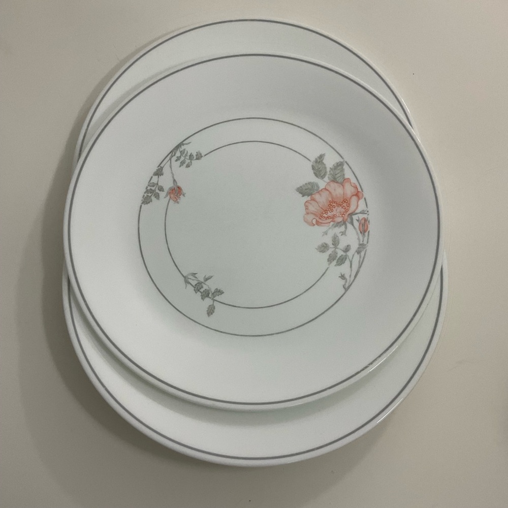 Corelle floral peach and gray dinner plates set of 3